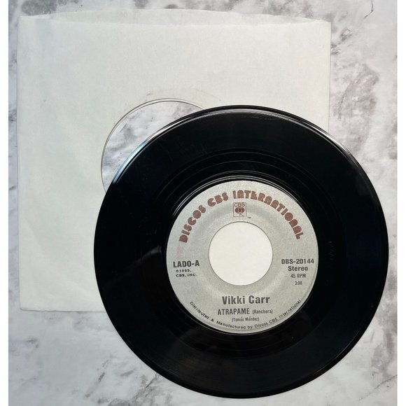 Vikki Carr Atrapame (Ranchera) / Poquito A Poco 45 Latin Discos CBS 20144 1985 - Picture 3 of 4